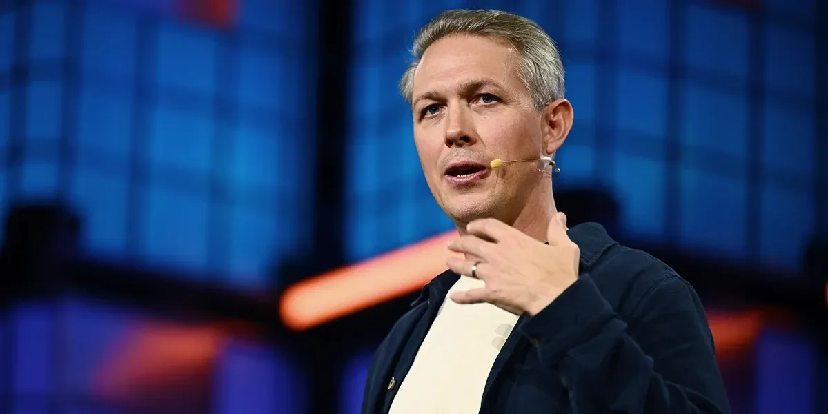 Patrik Möller delivering keynote at WebSummit 2025 on ocean energy.